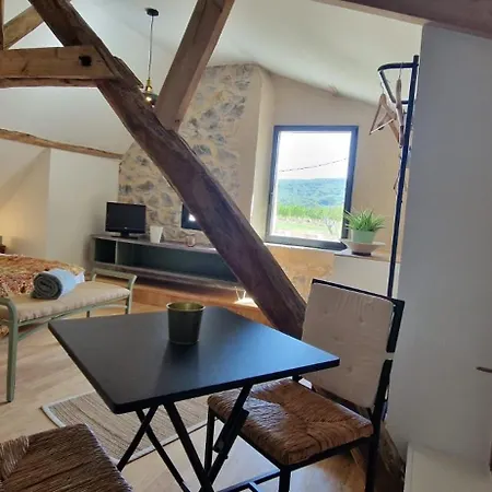 Pensjonat Les De Mona 3*